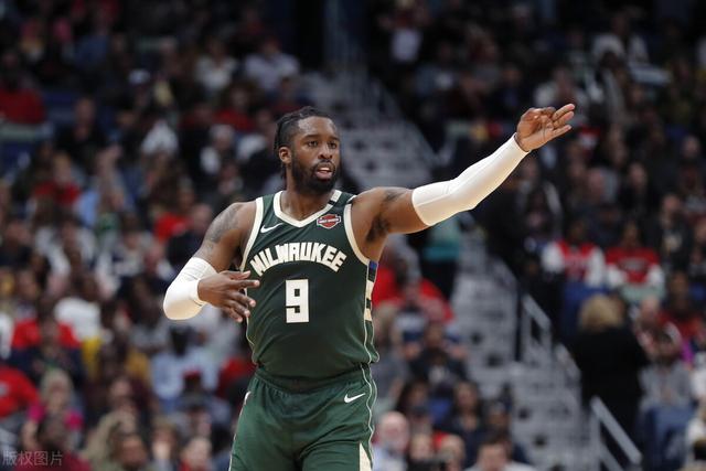 马尚沃特斯合砍42分 广东力克浙江开季两连胜